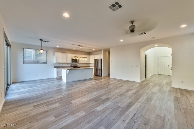 Foto del edificio - 6864 Black Ash St