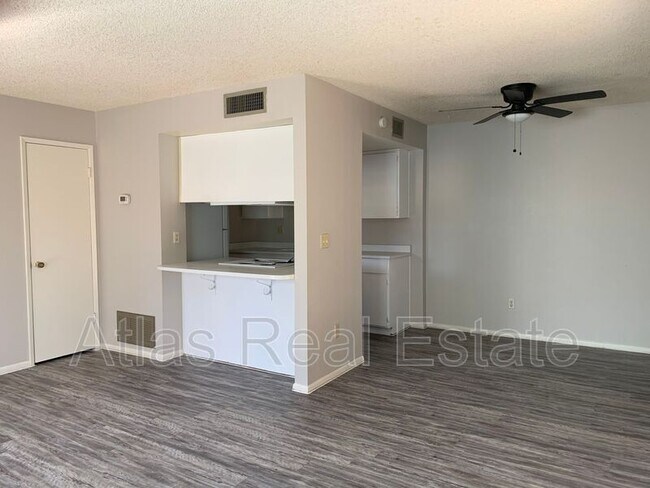 Building Photo - 729 E Cochise A