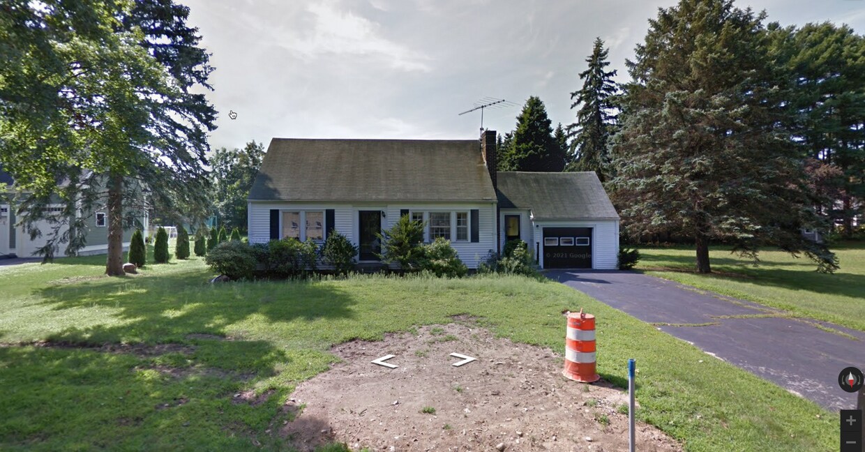 Primary Photo - 77 Riverdale Rd