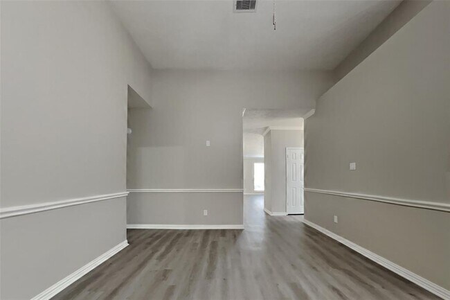 Foto del edificio - 17123 Kirkchapel St