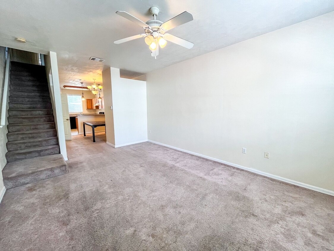 Primary Photo - Kensington North #1608