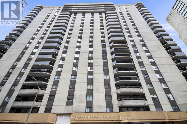 Photo du bâtiment - 470-470 Laurier Ave W