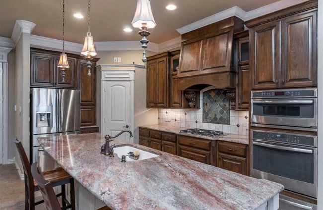 Building Photo - 3806 Summerset Ct
