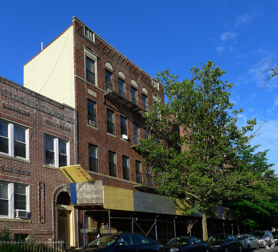 Building Photo - 470 Montgomery St