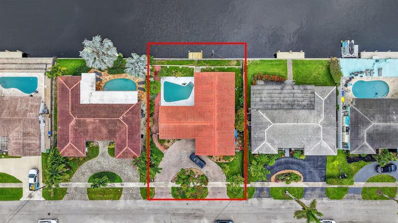 Foto principal - 1460 NE 57th Ct
