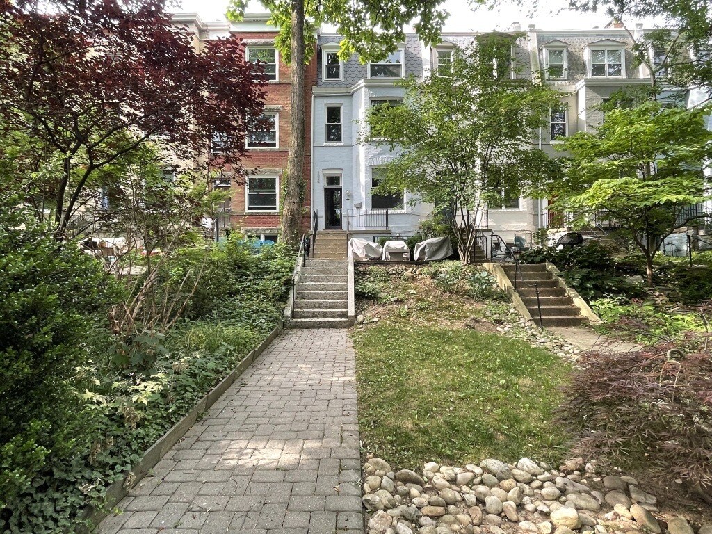 Primary Photo - 1834 Ingleside Terrace NW