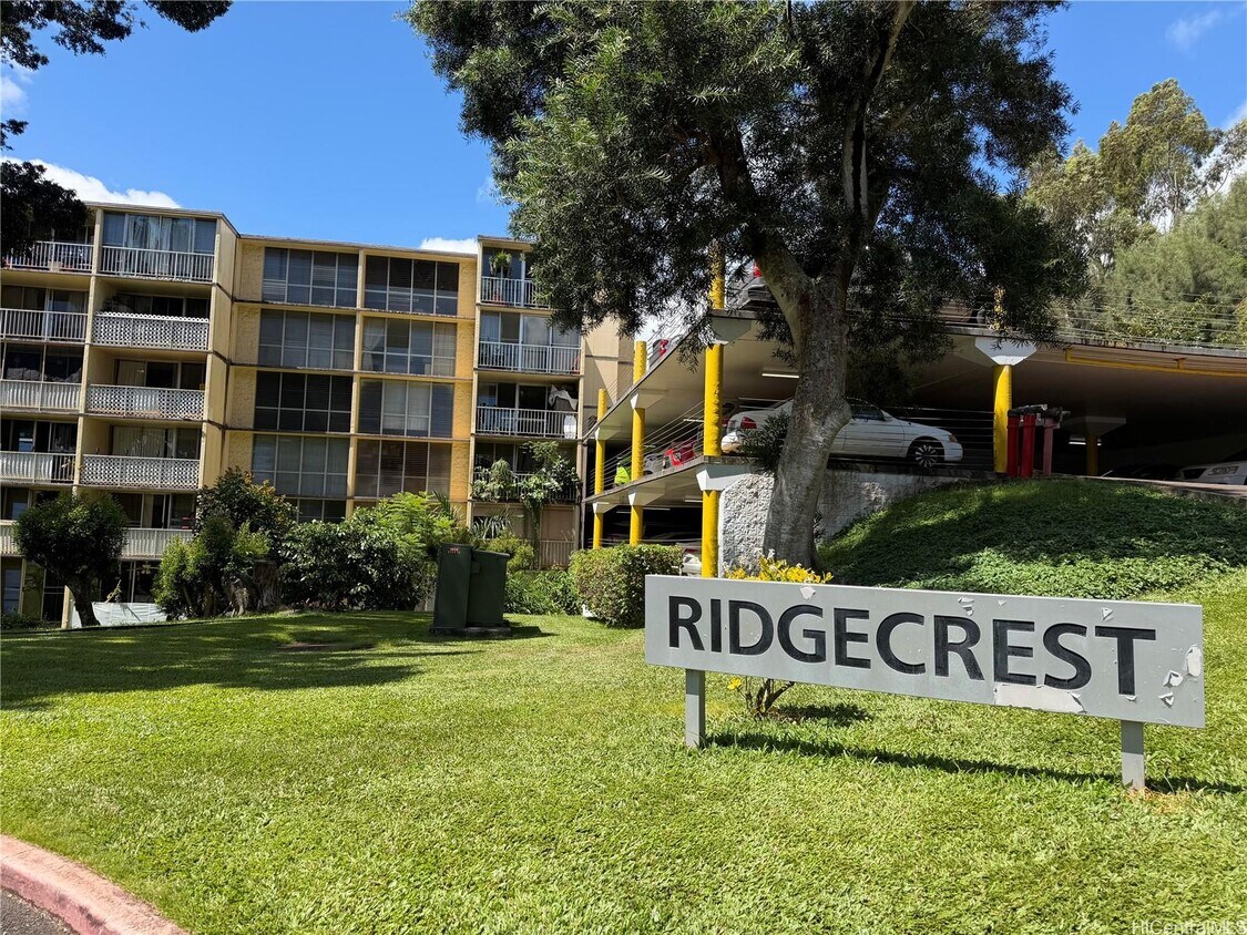Foto del edificio - 95-2048-2048 Waikalani Pl