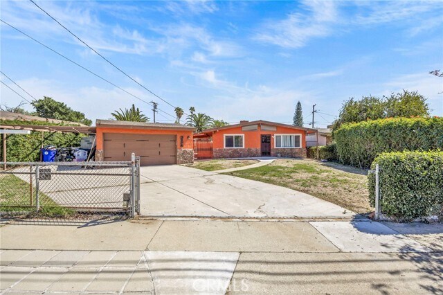 Building Photo - 9417 Mango Ave
