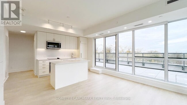 Building Photo - 181 Sheppard Ave E