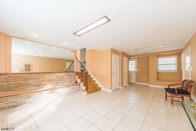 Foto del edificio - 27 Dawson Ave
