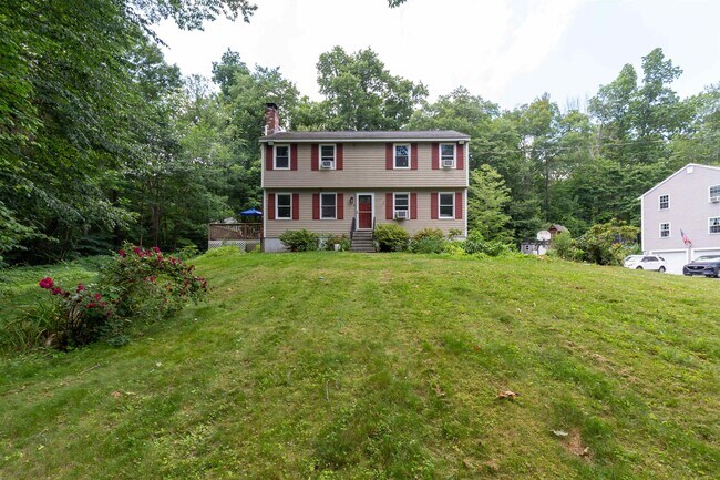 Building Photo - 2 Nutmeadow Ln