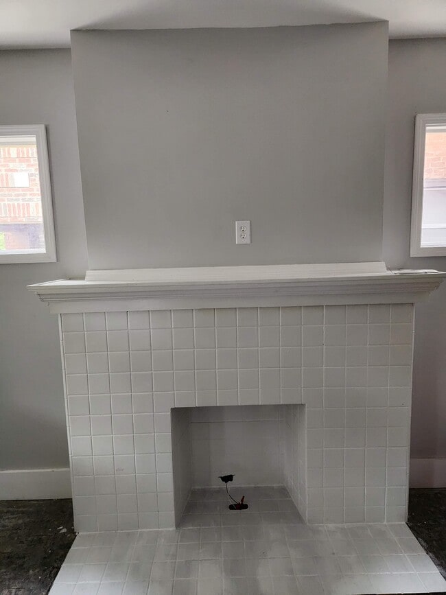 Building Photo - 3322 Clements St