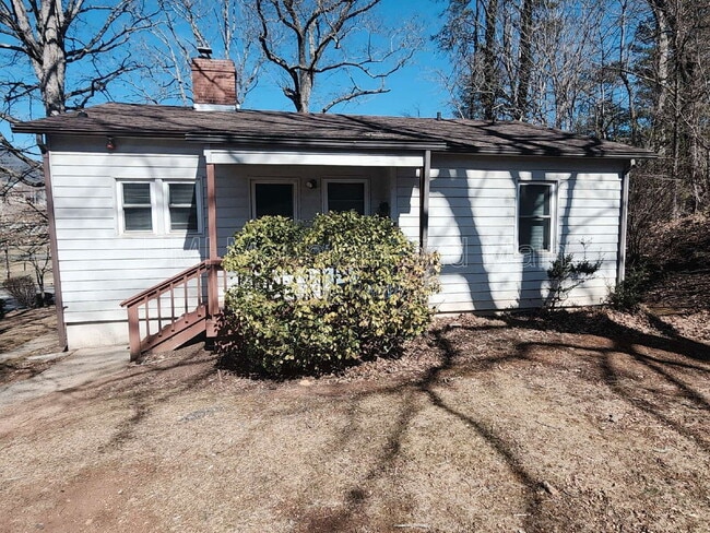 Foto del edificio - 2 Woodlands Dr