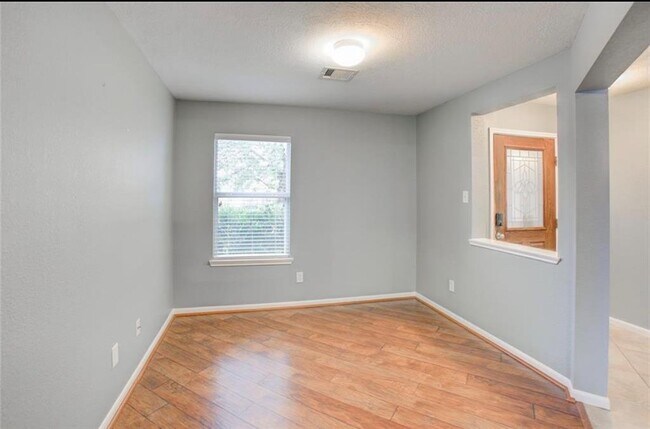 Foto del edificio - 16407 Grants Manor Ct