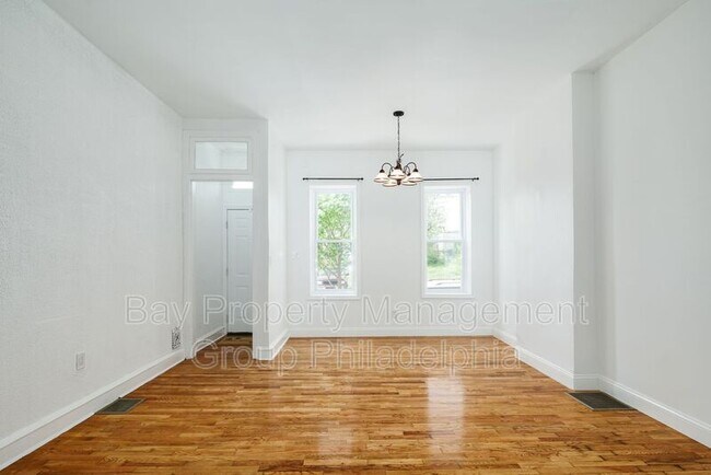 Building Photo - 2545 N 6th St