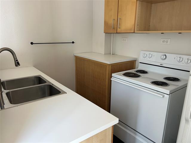 Foto del edificio - 5305 Reiger Ave