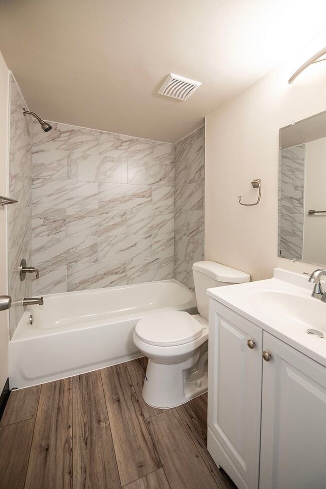 Interior Photo - Timbercove Apartments and Townhomes