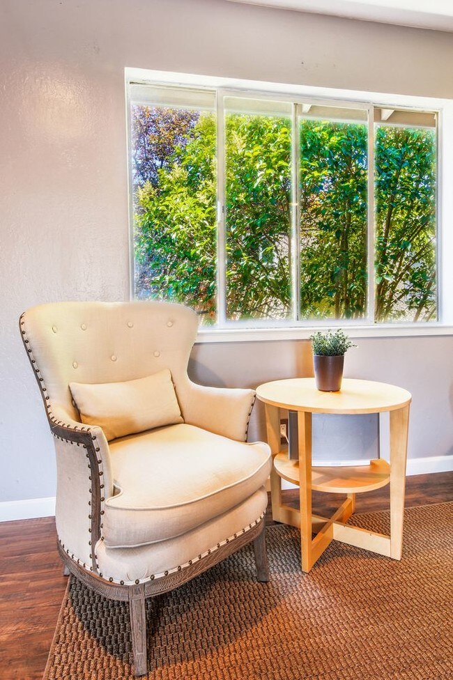 Foto del edificio - 428 Jackson Ave