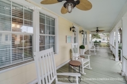 Photo - 176 Markham Dr House
