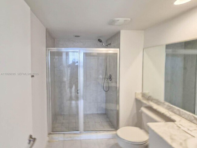 Building Photo - 2775 NE 187th St