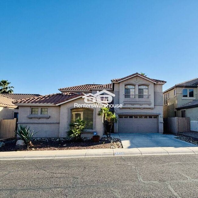Building Photo - Desert Oasis in the Ahwatukee Foothills!