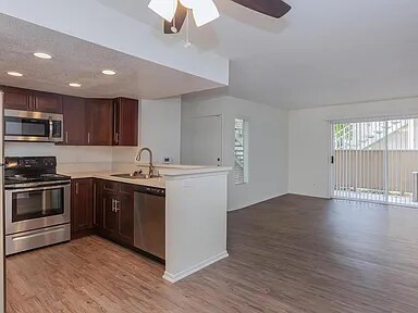 Foto del edificio - 1780 W Lincoln Ave