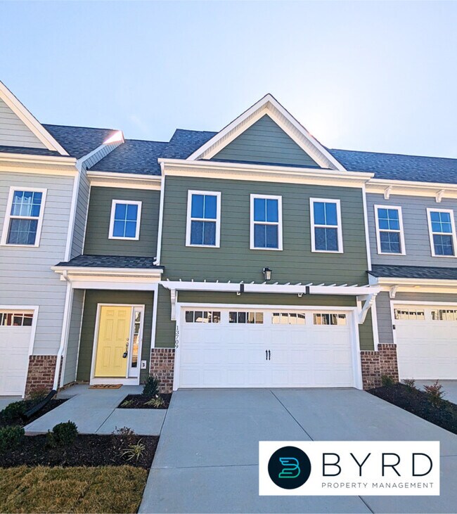 Building Photo - 13709 Randolph Pond Ln