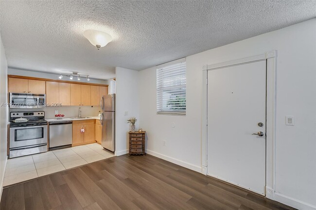 Foto del edificio - 1801 S Treasure Dr