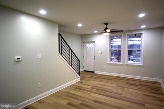 Building Photo - 5860 Osage Ave