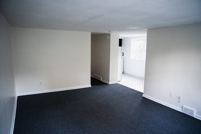 Foto del edificio - 425 W Jefferson St