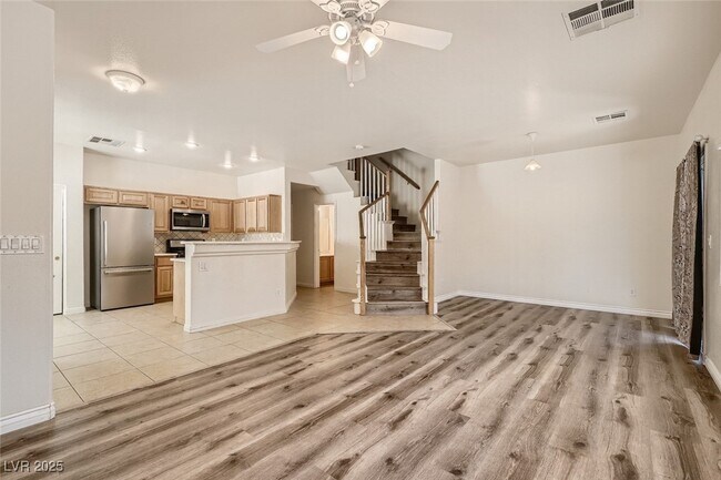 Foto del edificio - 8729 Horizon Wind Ave
