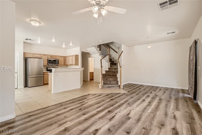 Building Photo - 8729 Horizon Wind Ave