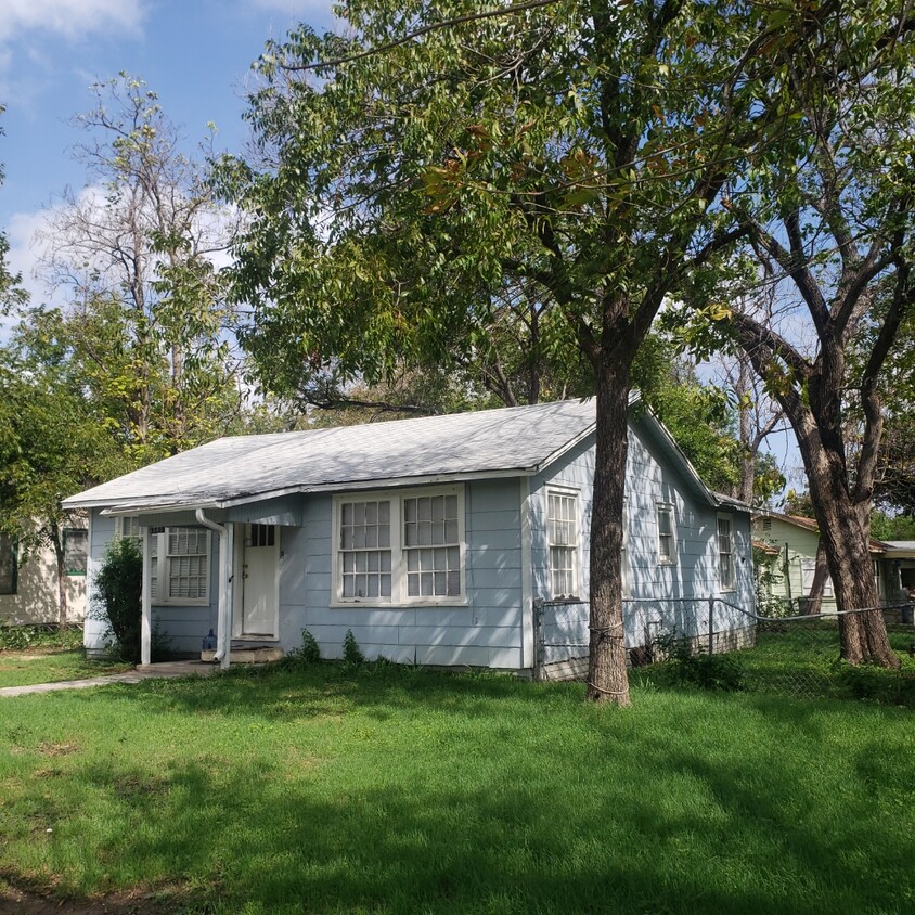 Primary Photo - 1200 Fairground St