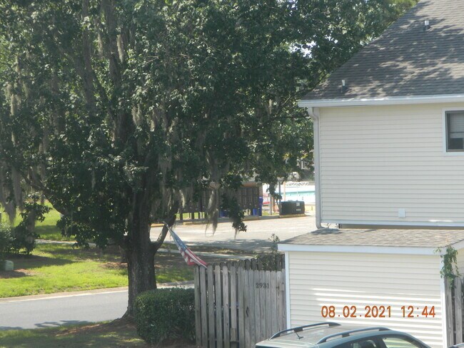 Building Photo - 2942 Cathedral Ln