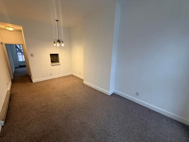 Foto del edificio - 285.5 Hudson Ave