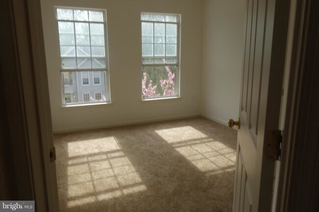 Building Photo - 18807 Harmony Woods Ln