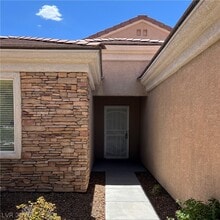 Building Photo - 2381 Ecliptic St