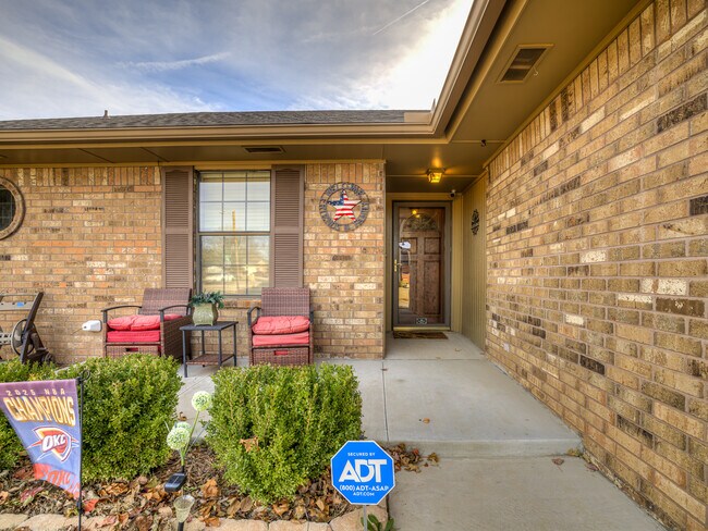 Foto del edificio - 6204 SE 56th St