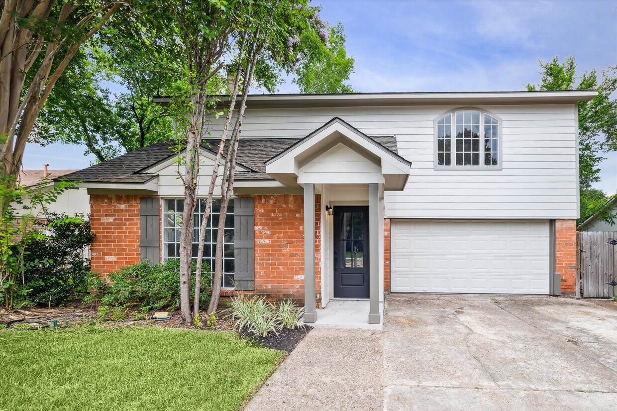 Primary Photo - 15910 Timber Valley Dr