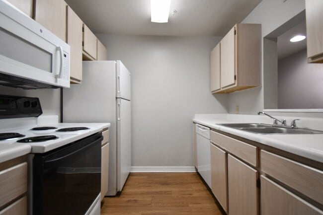 Foto del edificio - 2360 SW Archer Rd