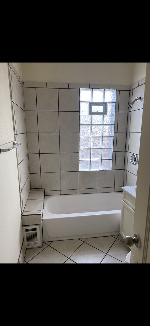 Foto del edificio - 2212-2214 N 48th St. (Duplex)