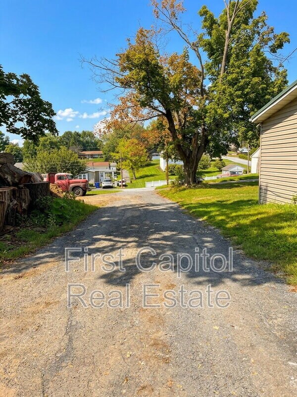 Foto del edificio - 2629 Catherine St