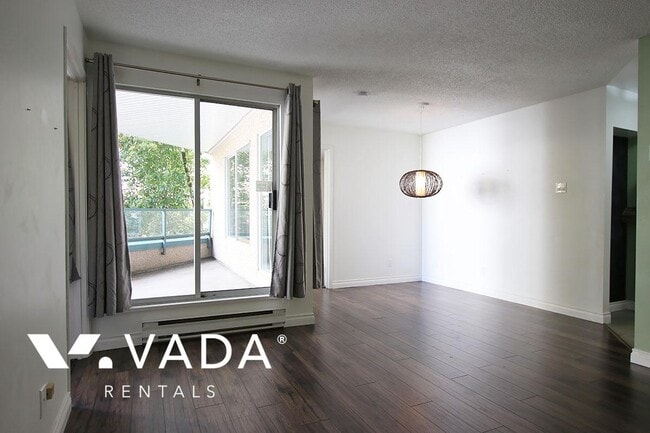 Building Photo - Tiffany Court 2 Bed Apartment Rental 304-1...