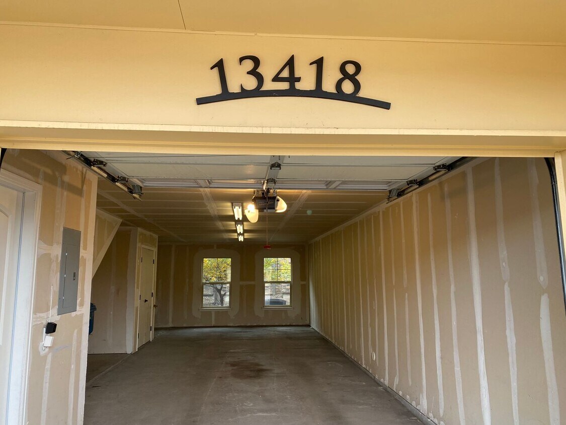 Primary Photo - Large garage with attached spacious 2 bedr...