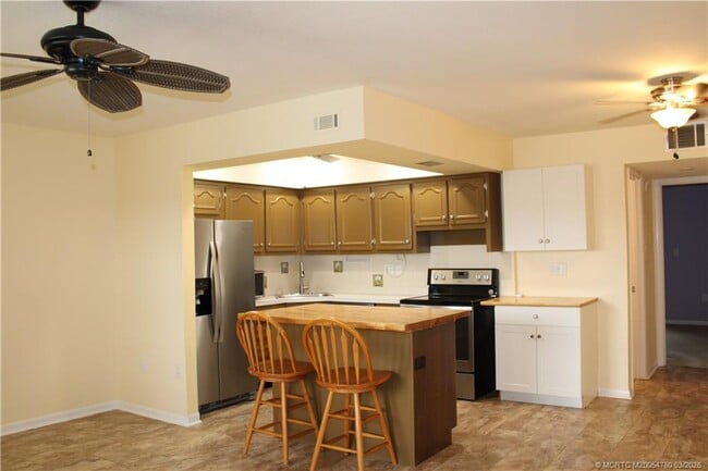 Building Photo - 2600 S Kanner Hwy