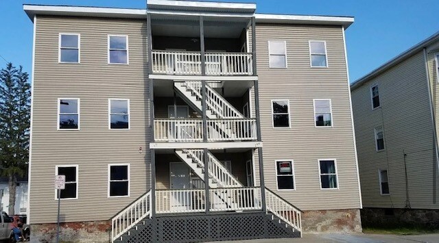 Foto del edificio - 199 Everett St