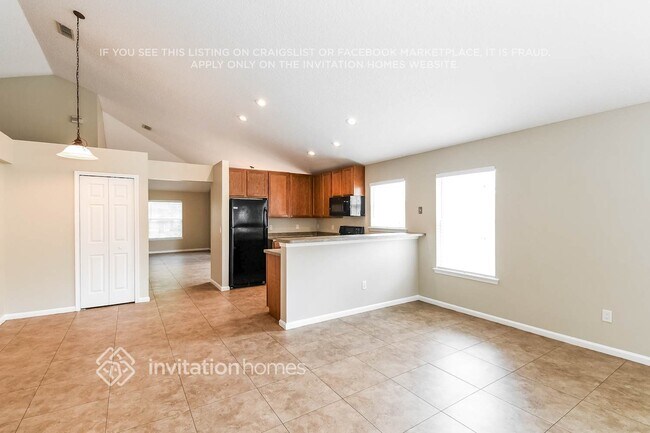 Foto del edificio - 1068 Moosehead Dr