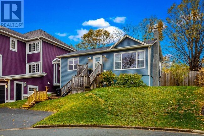 Photo du bâtiment - 15 Larch Pl