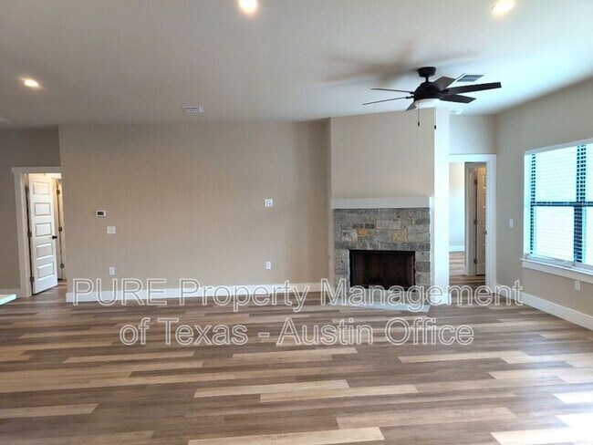 Building Photo - 6824 Caterina Cv