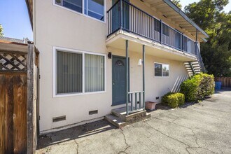 Building Photo - 555 Stanford Ave